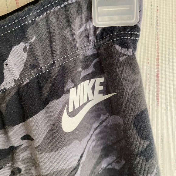 A-7 Nike Camo Leggings - Picture 2 of 7